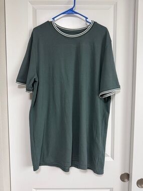 Old Navy Shirt TShirt Dark Green Short Sleeve Crewneck White Trim